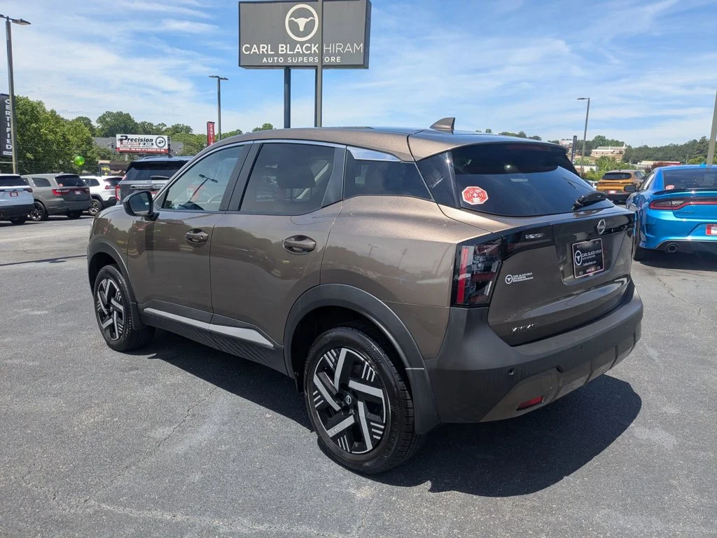 Used 2025 Canyon Bronze Metallic Nissan SV image 7