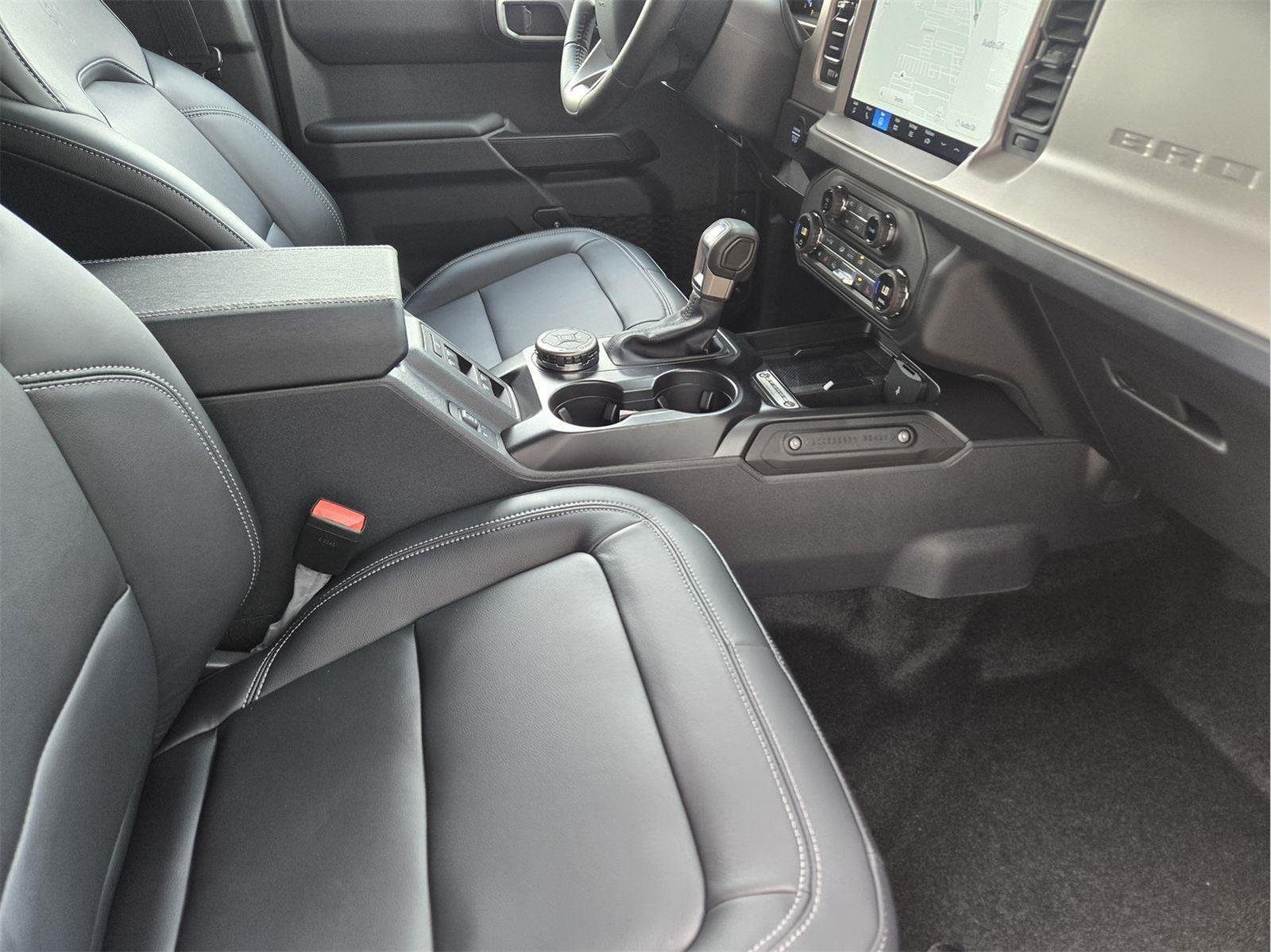 New 2026 Shadow Black Ford Outer Banks® image 9