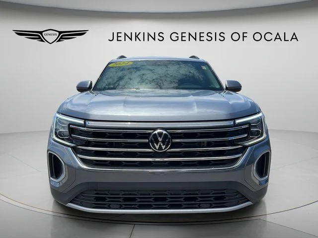 Used 2024 Gray Volkswagen 2.0T SE image 8