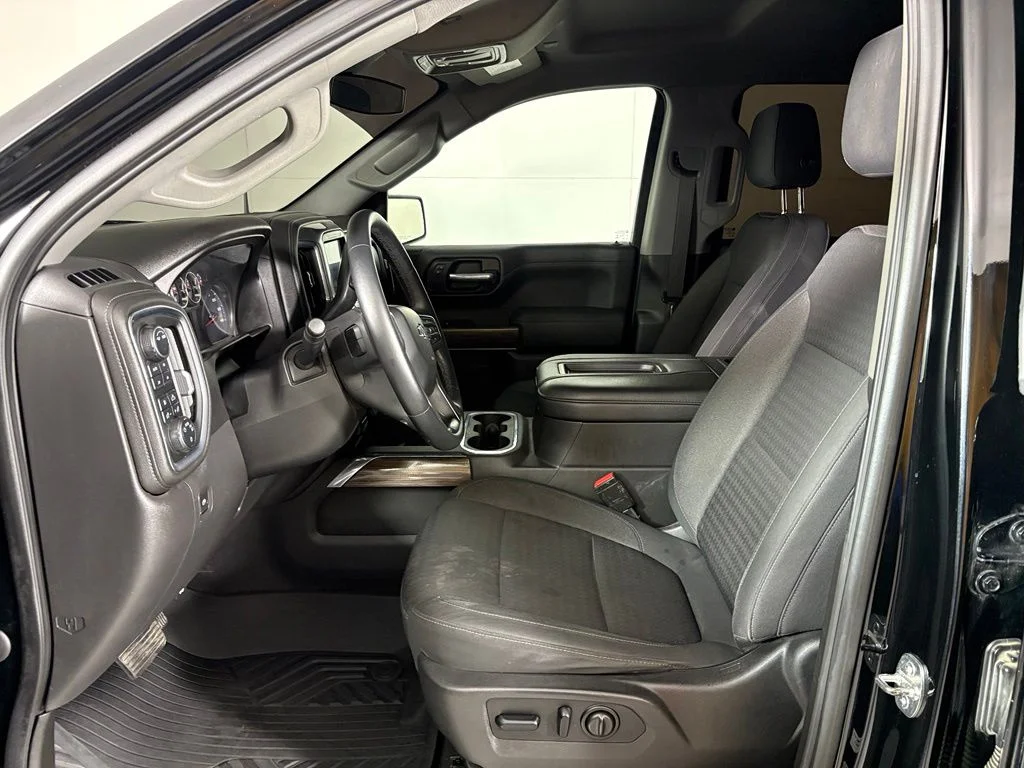 Used 2021 Black Chevrolet RST image 18