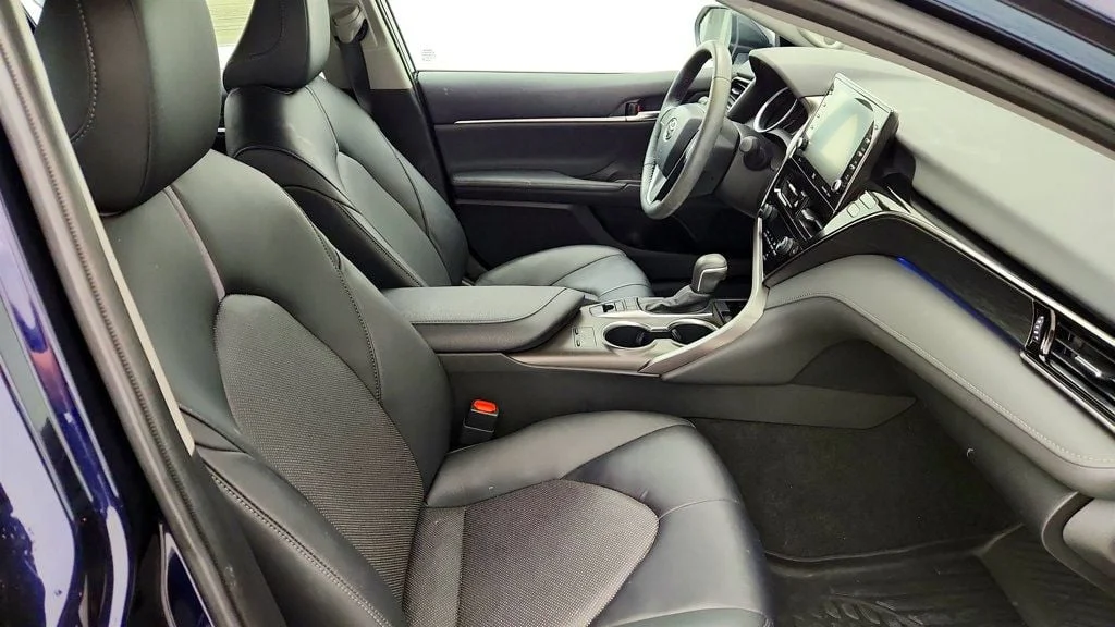Used 2022 Blueprint Toyota XLE Automatic AWD w/ Nav Upgrade & Panoramic Glass Roof image 23