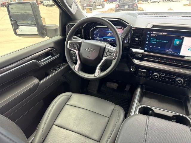2025 Chevrolet Silverado 2500HD LTZ - Photo 16