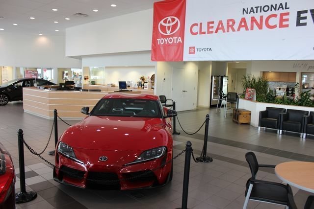 Used 2013 Super Black Nissan SV image 16
