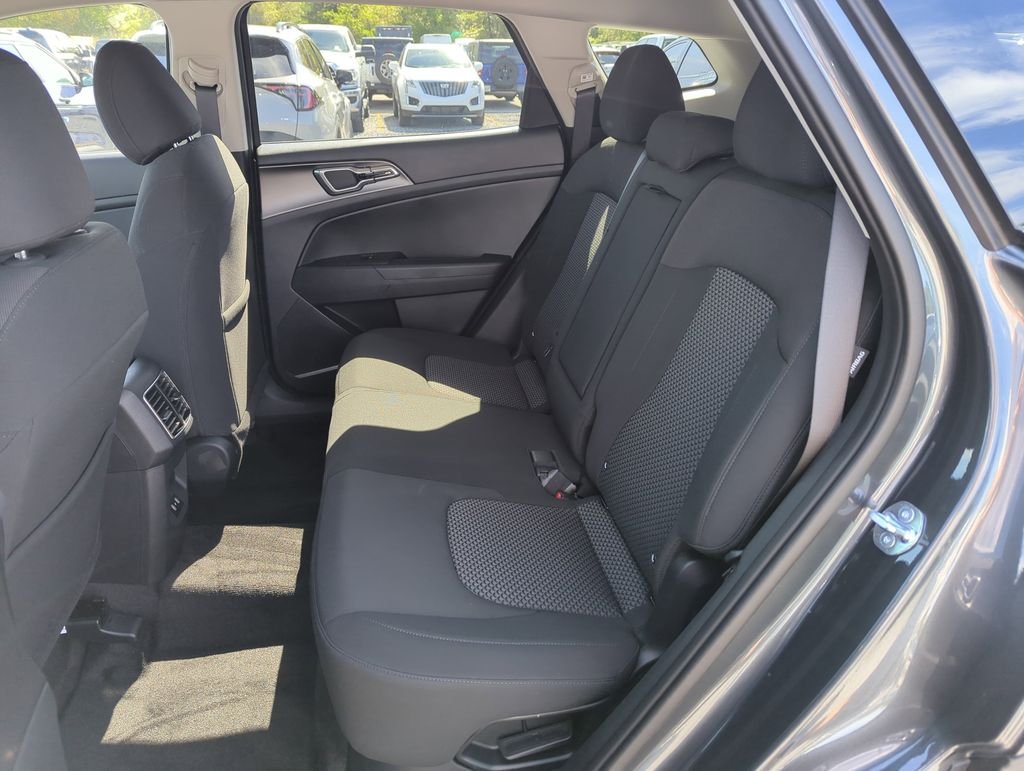 New 2026 Gravity Gray Kia LX image 28