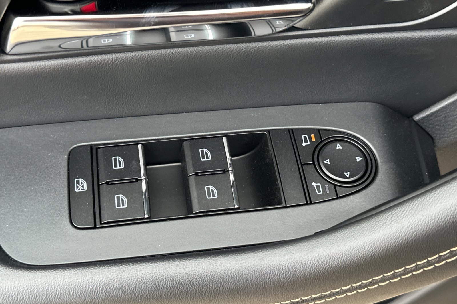 2025 Mazda CX-70 Premium Package - Photo 12