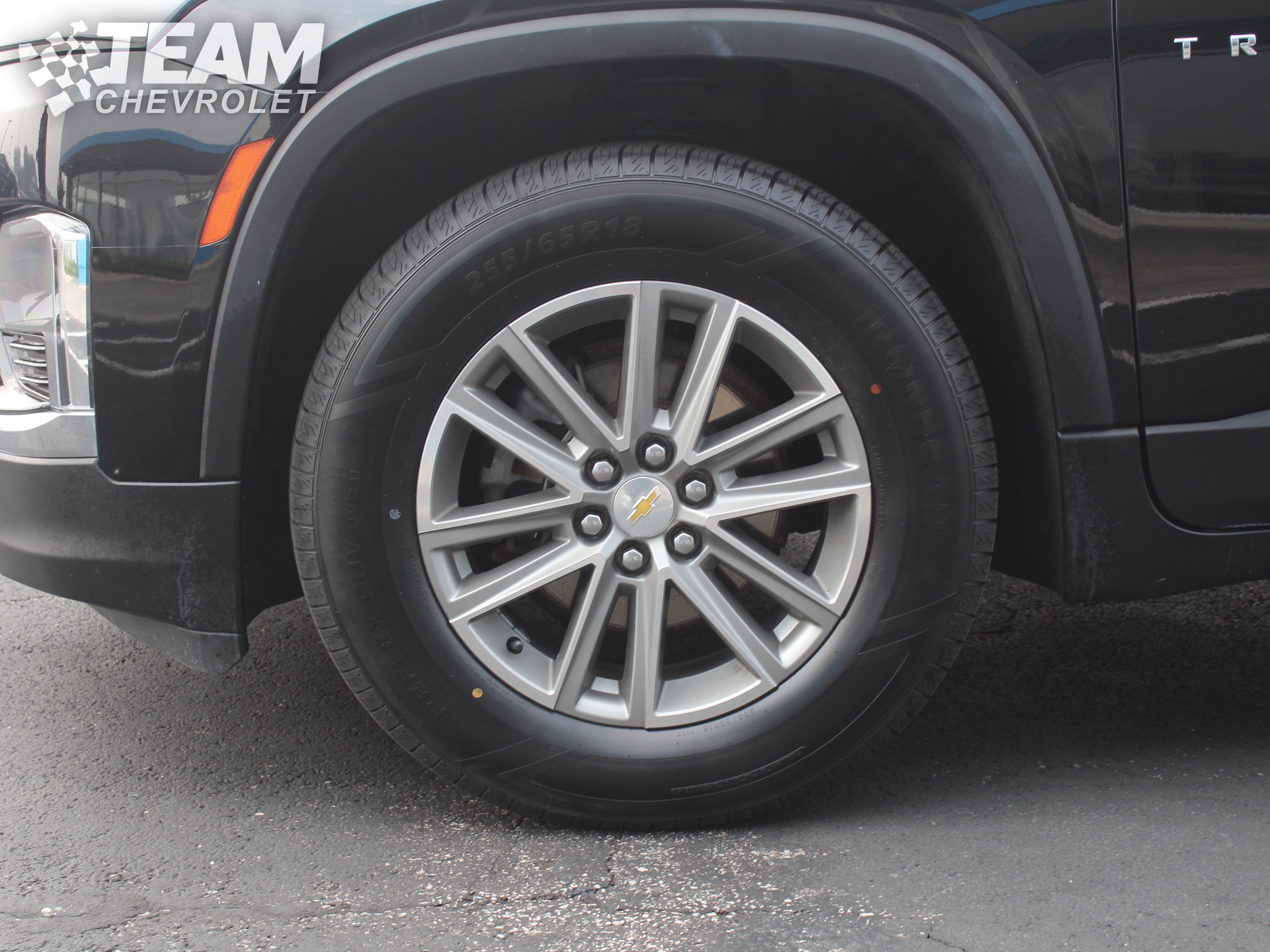 Used 2023 Mosaic Black Metallic Chevrolet LT Cloth image 33
