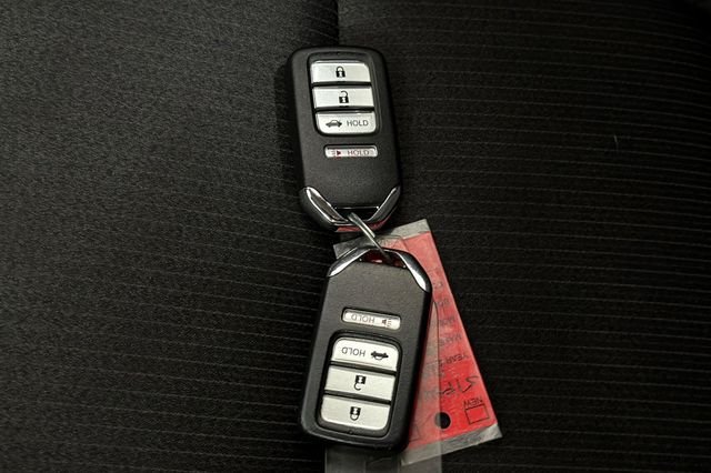 Used 2020 Modern Steel Metallic Honda LX image 5
