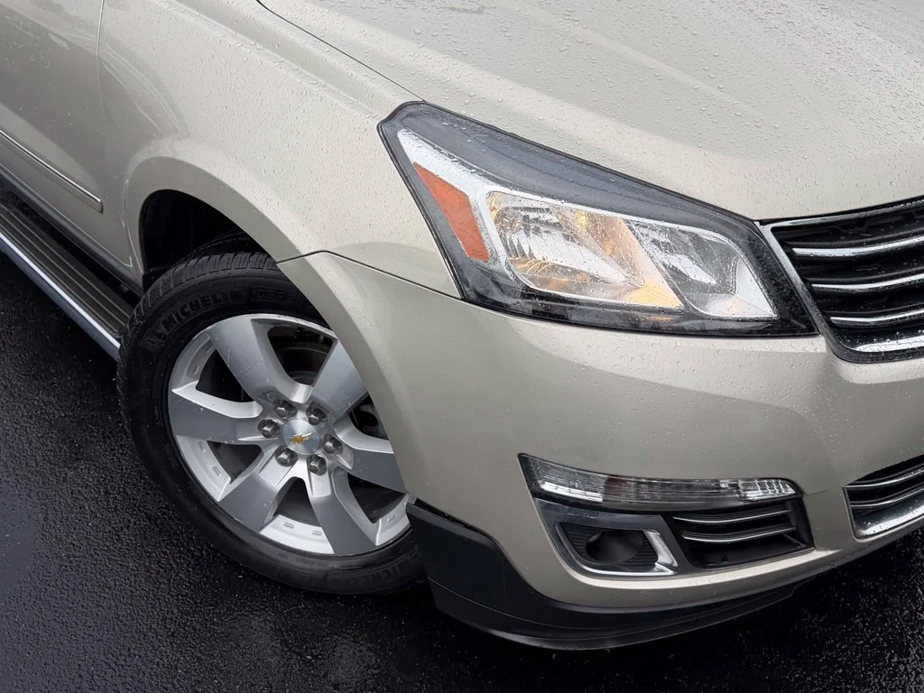Used 2015 Chevrolet Traverse LTZ with VIN 1GNKVJKD9FJ307256 for sale in Kirkland, WA