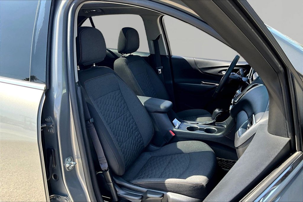 Used 2018 Gray Chevrolet LT image 30