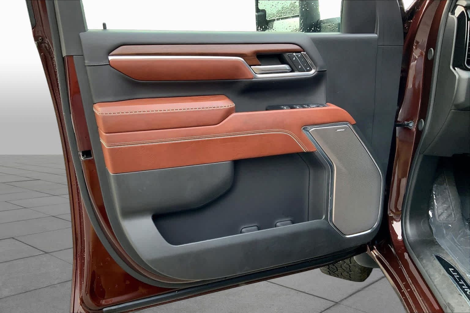Used 2024 Redwood Metallic GMC Denali Ultimate image 21
