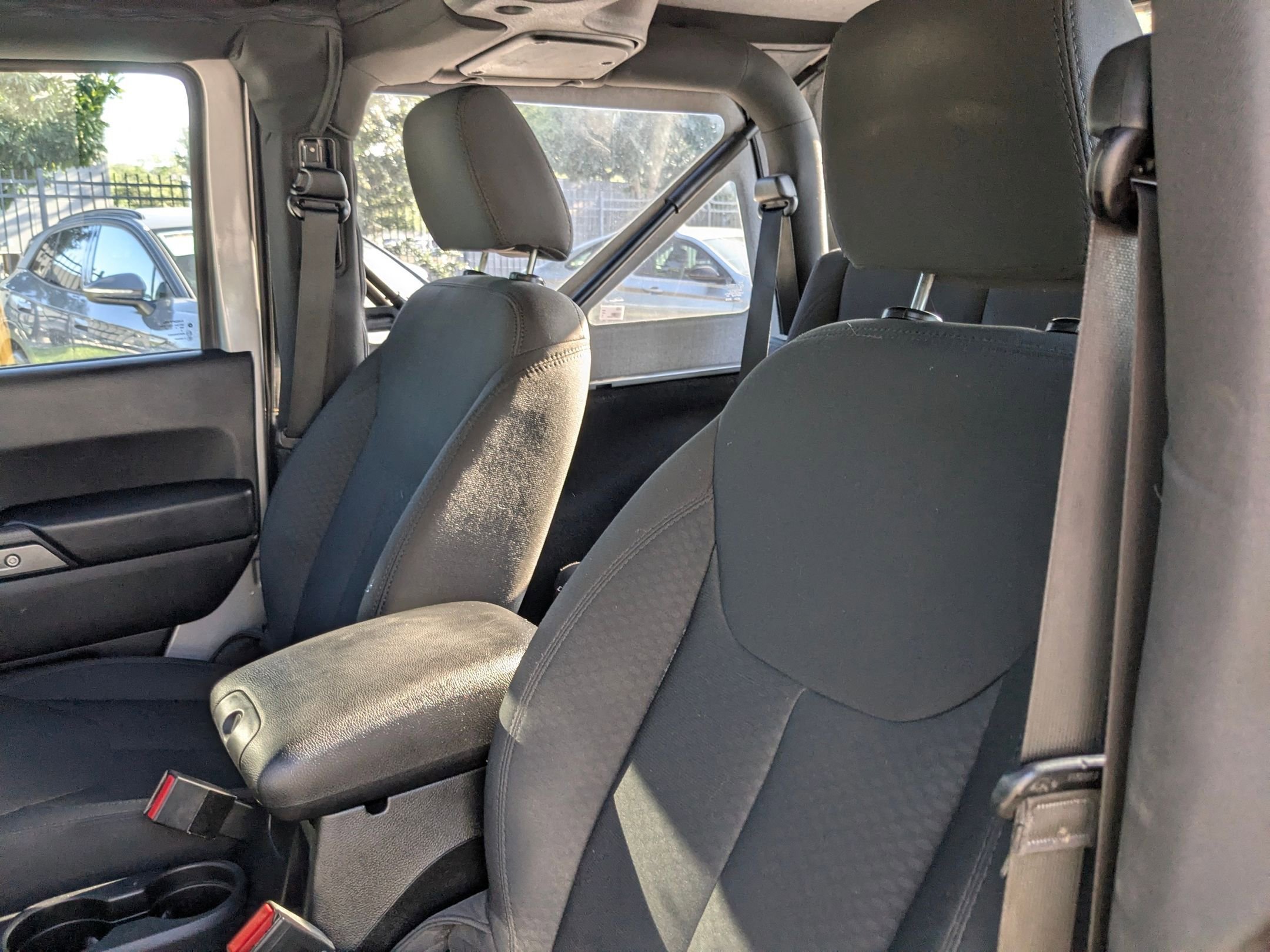 Used 2015 Billet Silver Metallic Clearcoat Jeep Sport image 11