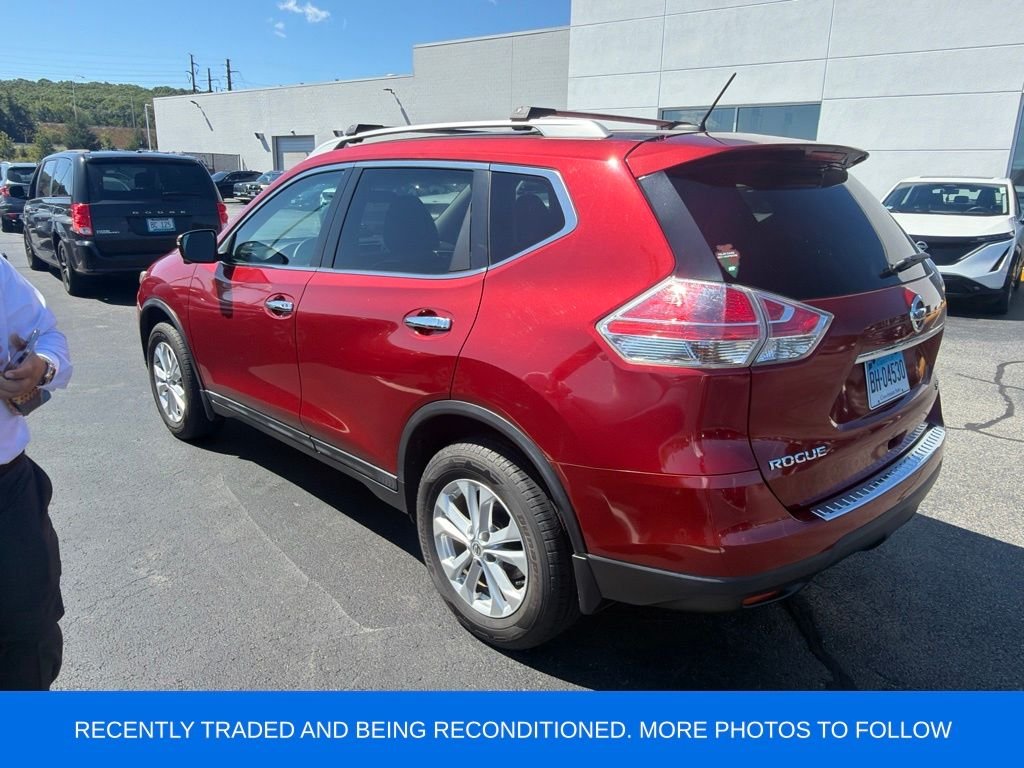 Used 2016 Cayenne Red Nissan SV image 2