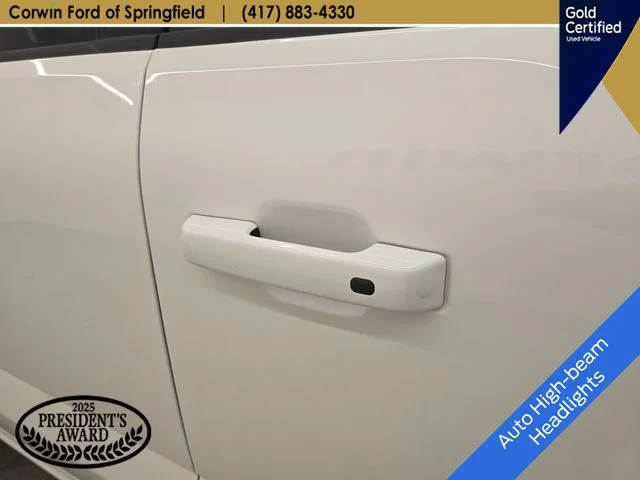 Certified Used 2025 Star White Ford Platinum image 9