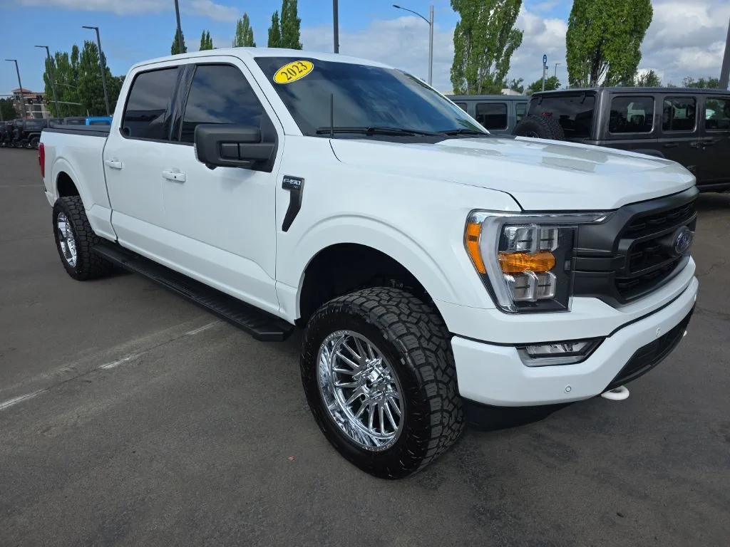 Used 2023 White Ford XLT image 7
