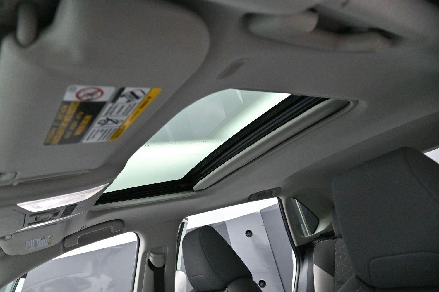 Used 2025 White Toyota XLE image 26