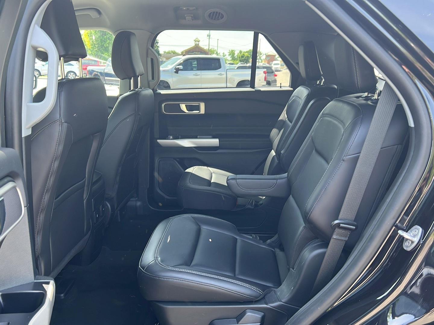 Used 2023 Agate Black Ford XLT image 18