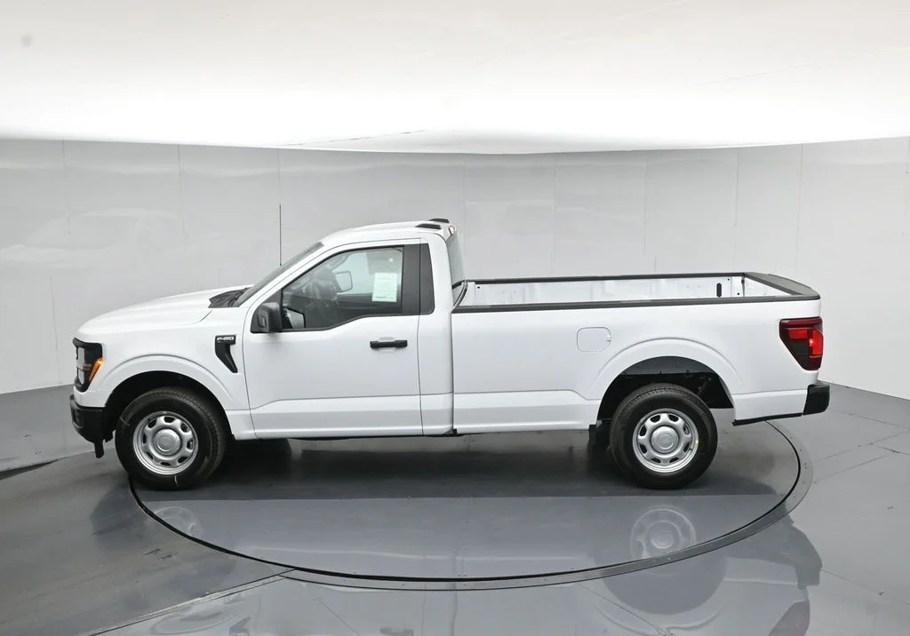 New 2026 Oxford White Ford XL image 32