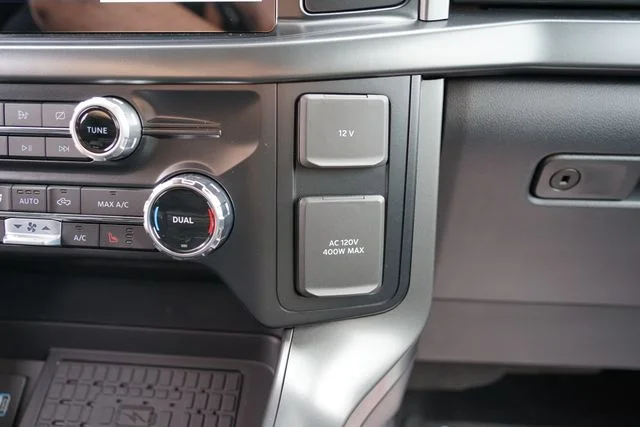 Used 2024 White Ford XLT image 17