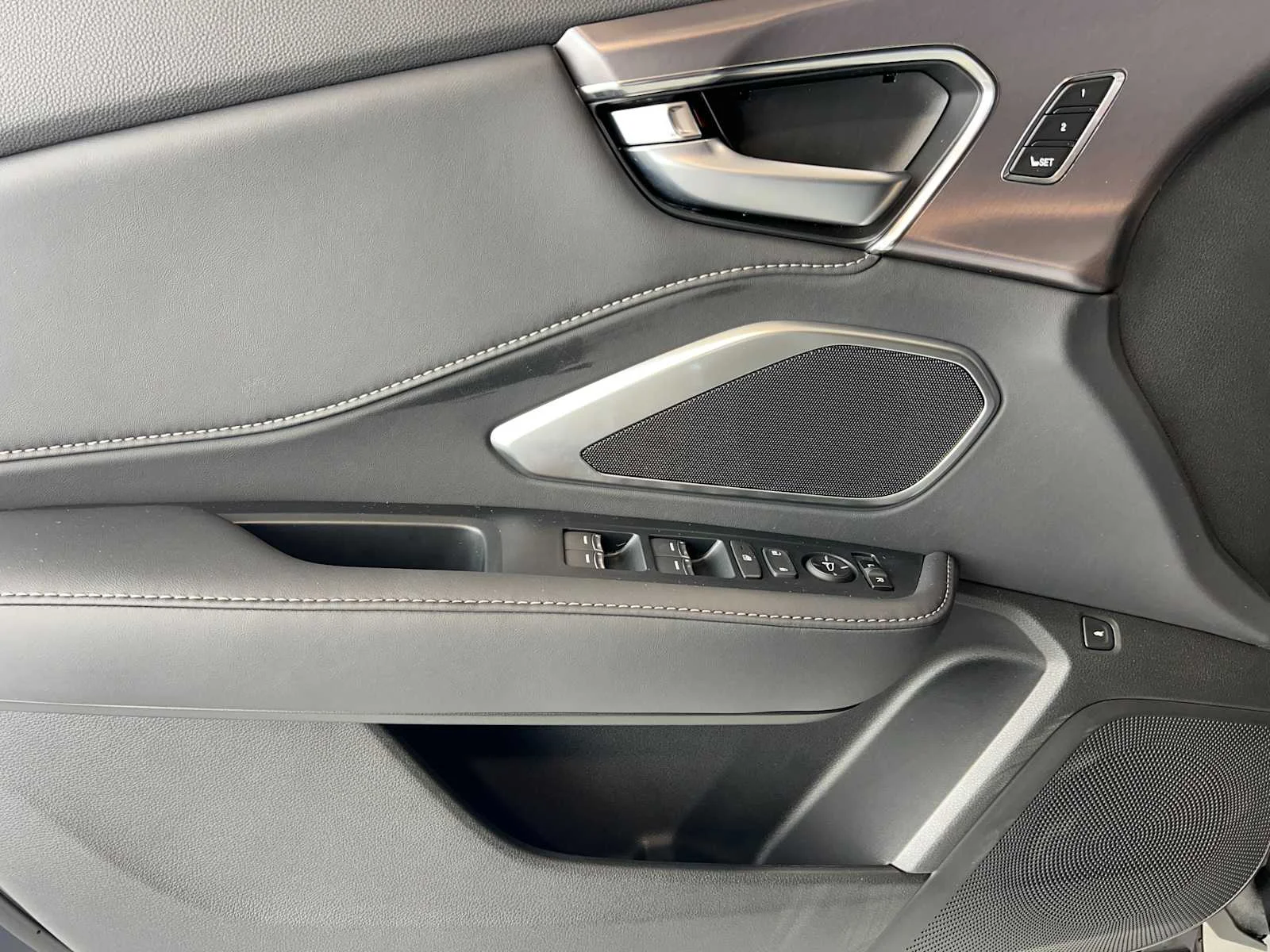 New 2026 Solar Silver Metallic Acura  image 13
