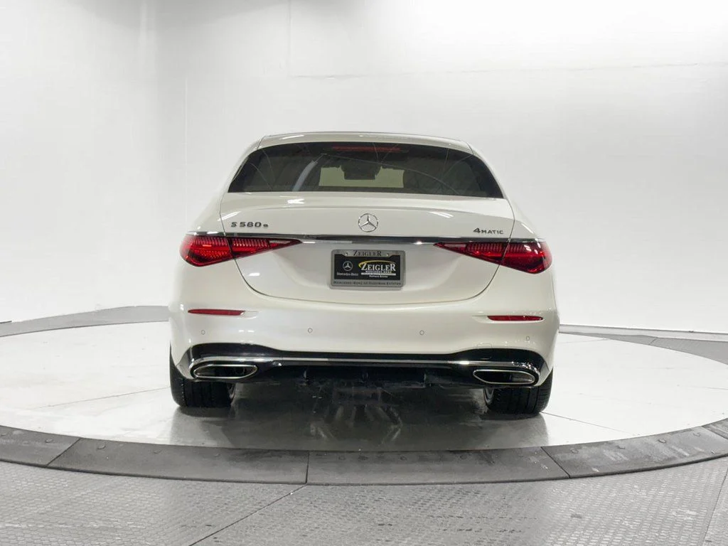 Certified Used 2023 MANUFAKTUR Diamond White Mercedes-Benz S 580e image 32