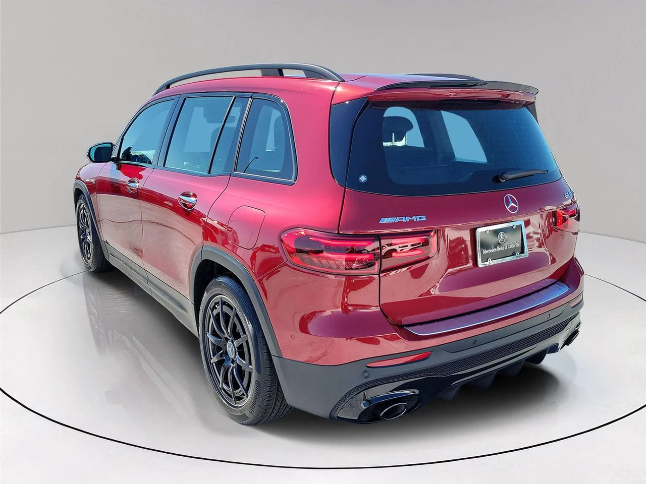 New 2026 MANUFAKTUR Patagonia Red Metallic Mercedes-Benz AMG® GLB 35 4MATIC® SUV image 6