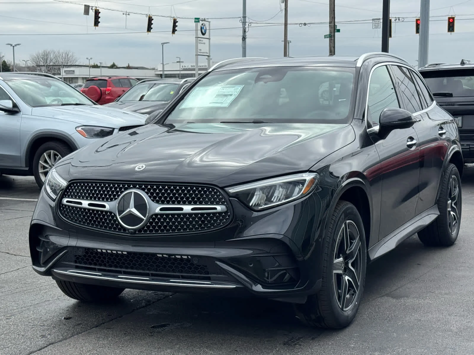 New 2026 Black Mercedes-Benz GLC 300 image 4