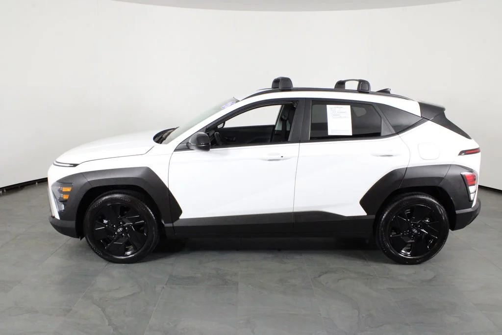 Used 2026 White Hyundai SEL Sport image 14