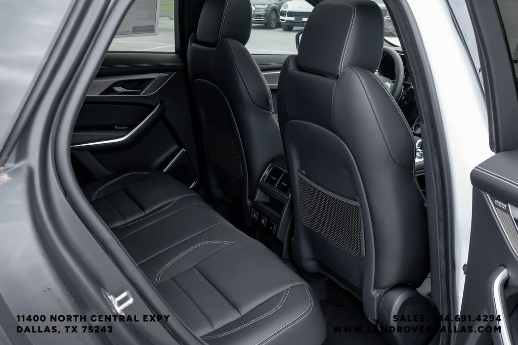 2026 Jaguar F-Pace R-Dynamic S - Photo 40