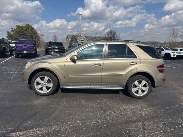 Used 2010 Mercedes-Benz M-Class ML350 with VIN 4JGBB8GB2AA603077 for sale in Centerville, OH