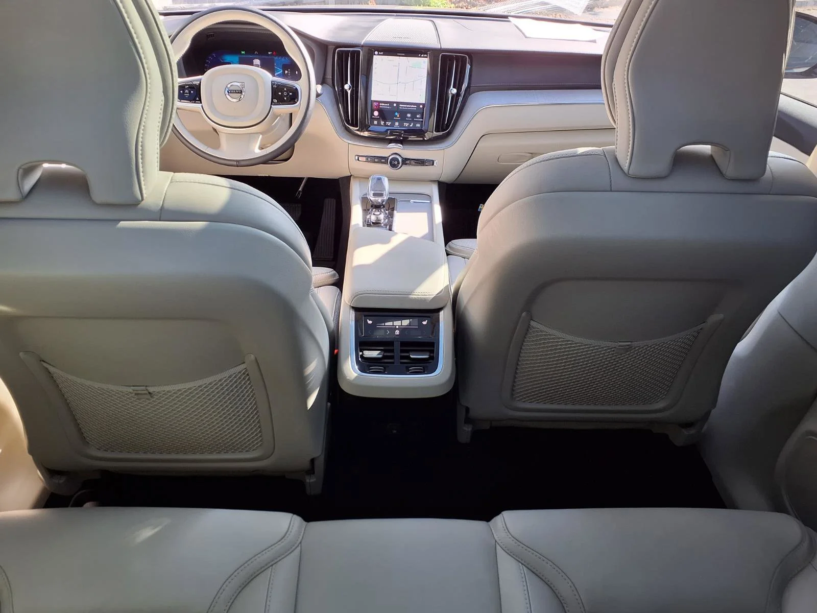 Used 2025 Bright Dusk Metallic Volvo Ultra image 30