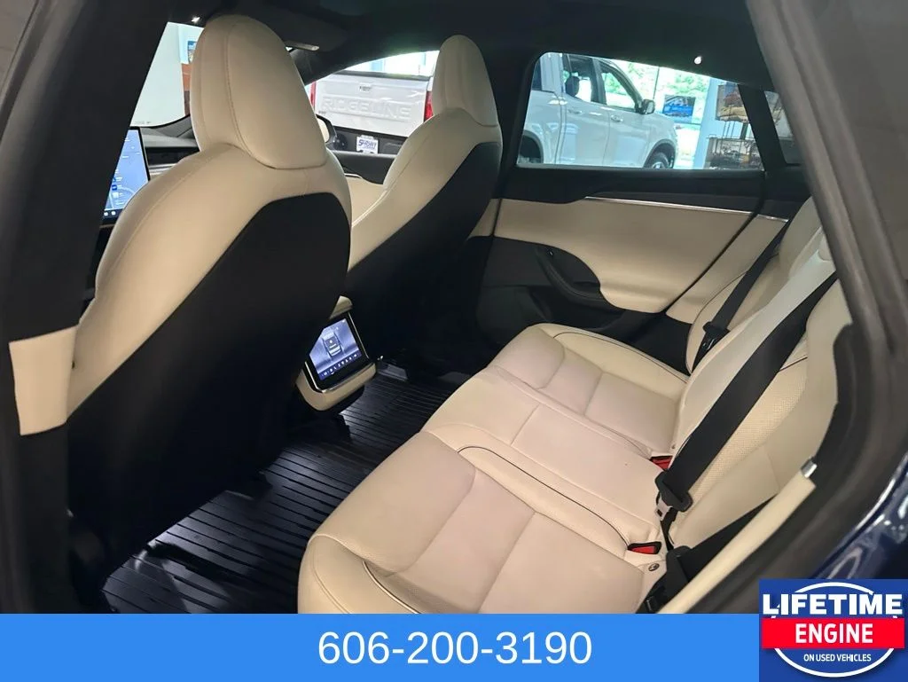Used 2021  Tesla Plaid image 13