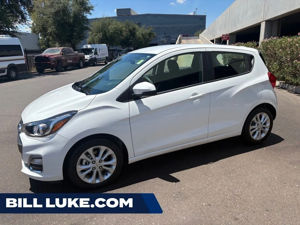 Used 2020 White Chevrolet 1LT image 1