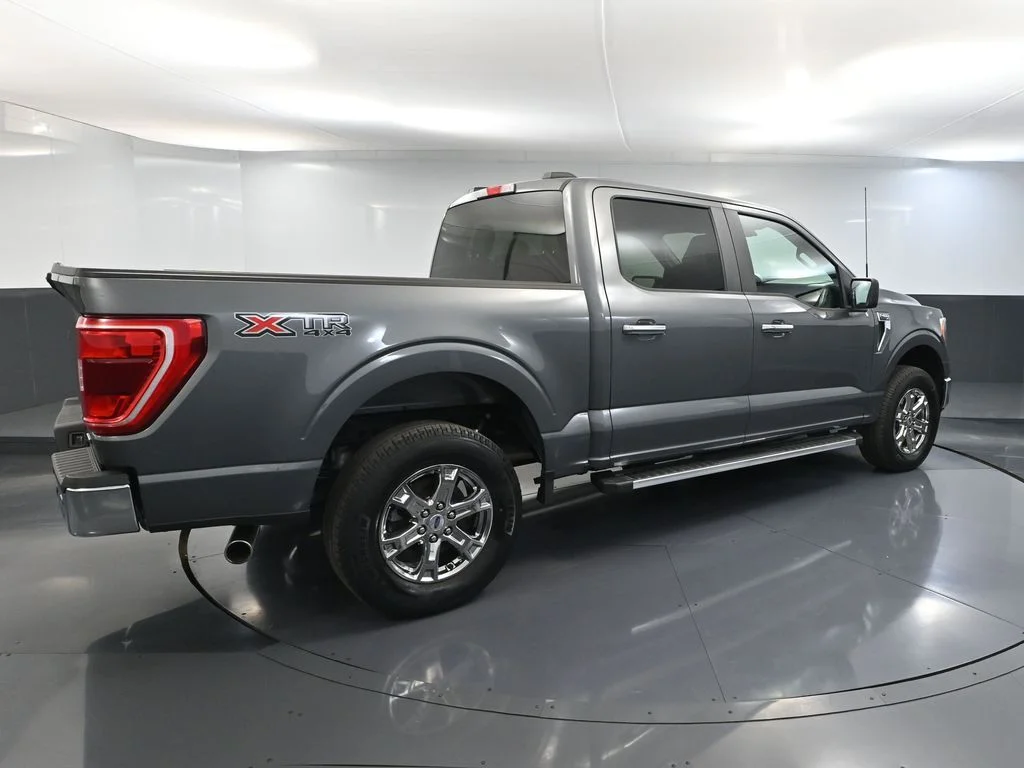 Certified Used 2023 Gray Ford XLT image 5