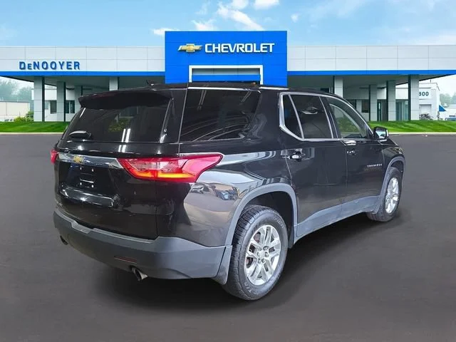 Used 2019 MOSAIC BLACK METALLIC Chevrolet LS image 5