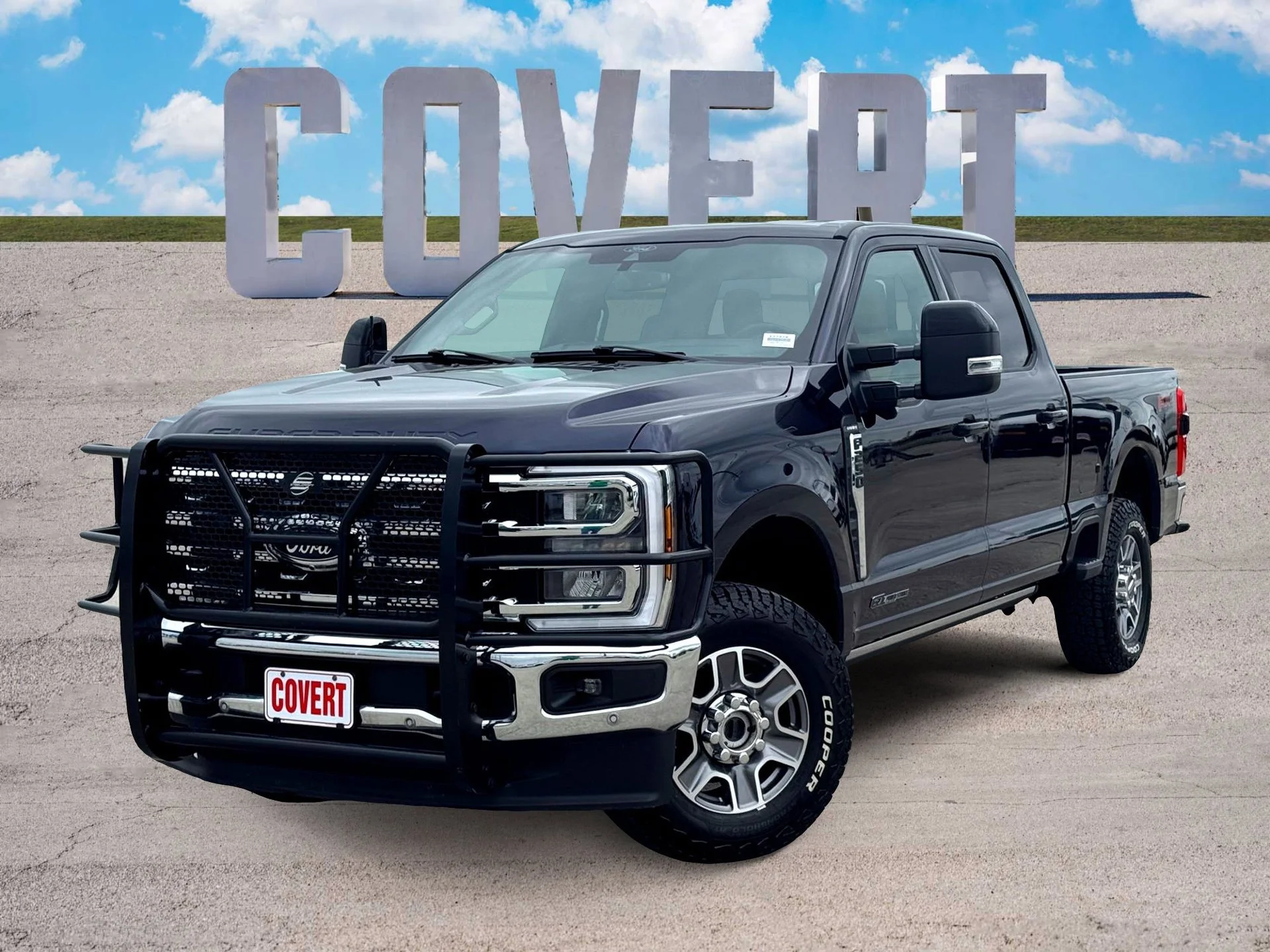 Used 2024  Ford Lariat image 1