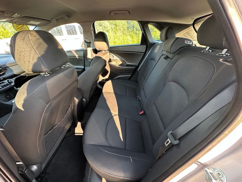 2018 Hyundai Elantra GT GT - Photo 13