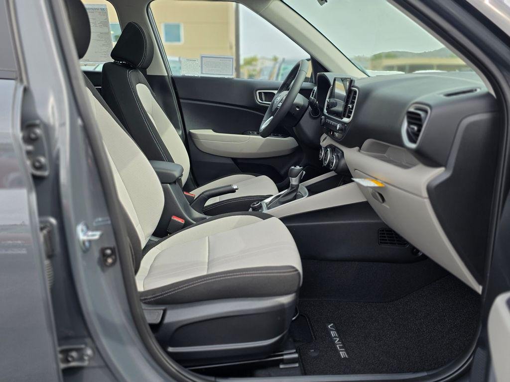 New 2026 Gray Hyundai SEL image 10