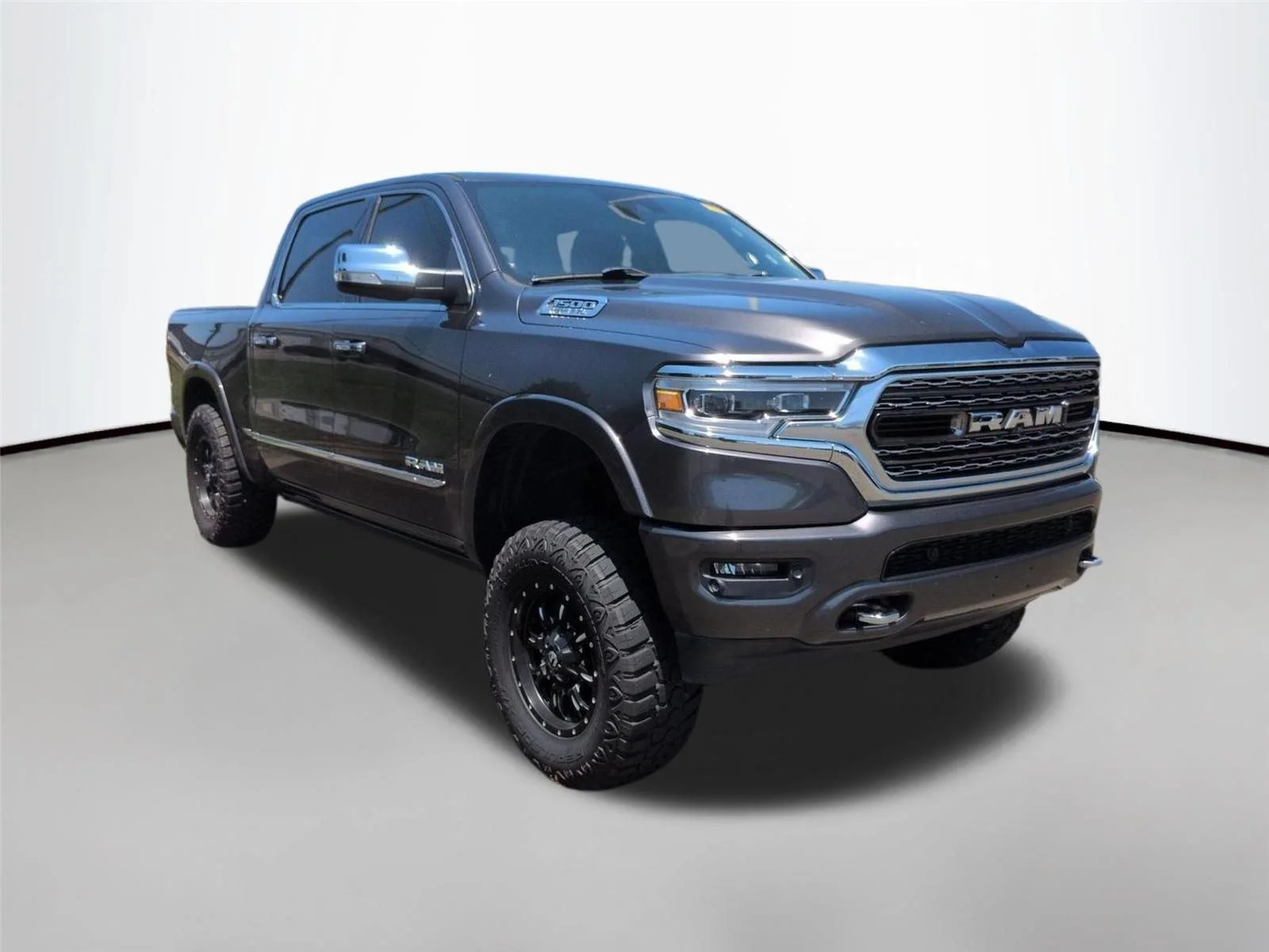 Used 2020 Granite Crystal Metallic Clearcoat Ram Limited image 3
