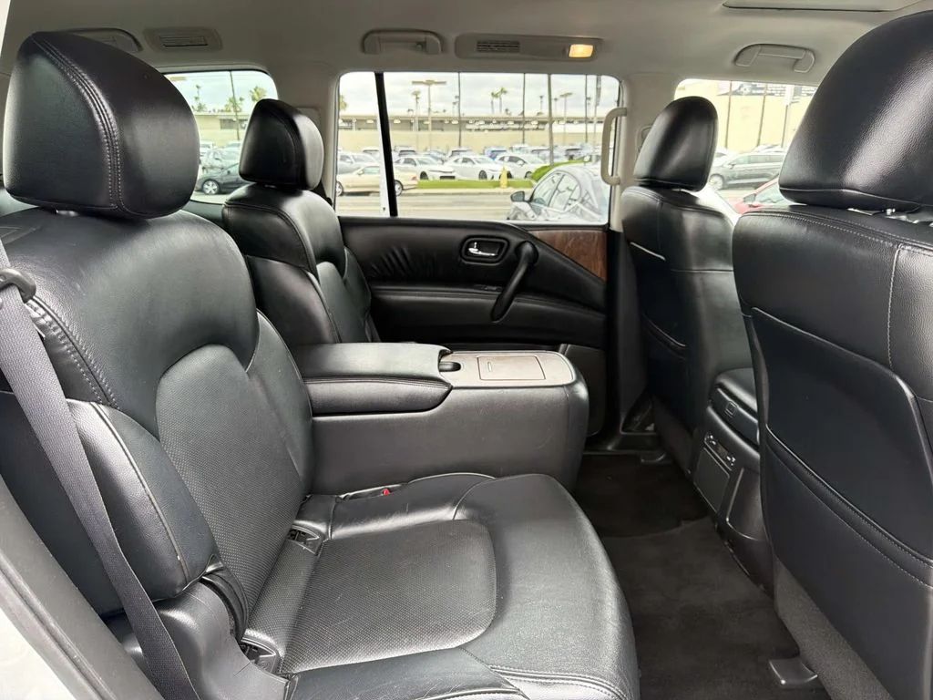 Used 2023 Brilliant Silver Metallic Nissan SL image 32