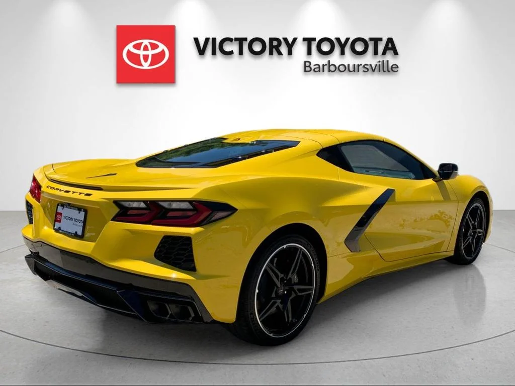 Used 2025 Yellow Chevrolet Stingray image 7