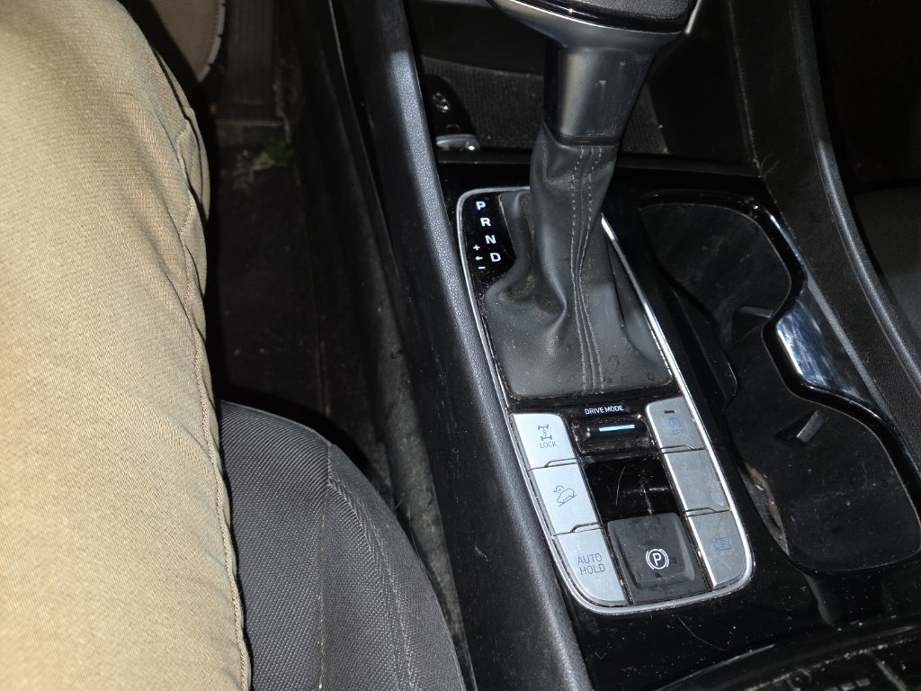 Certified Used 2022 Gray Hyundai SEL image 14