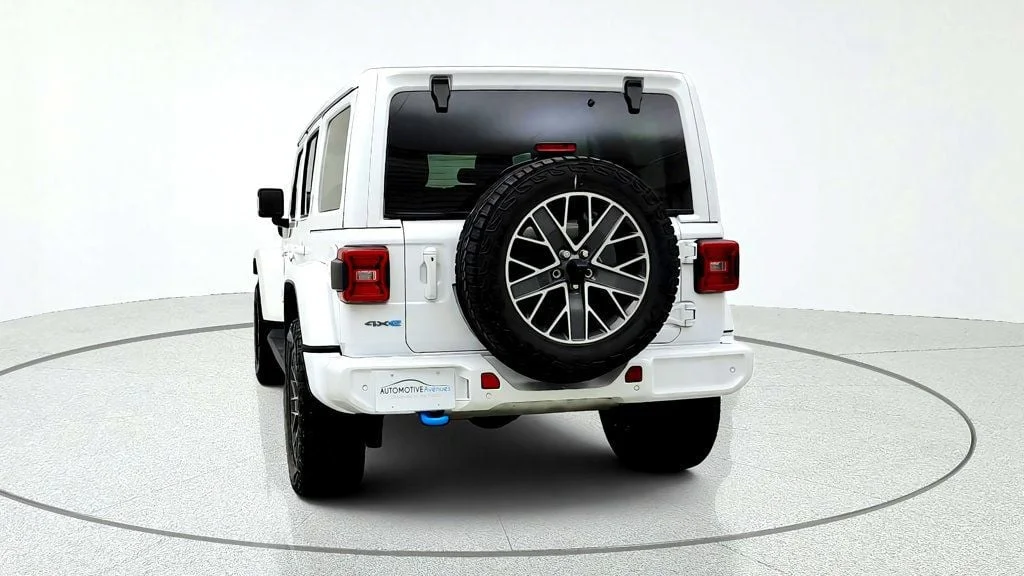 Used 2024 Bright White Clearcoat Jeep High Altitude 4x4 image 6