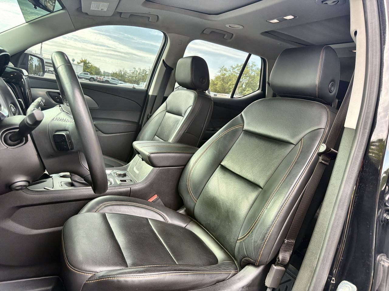 Used 2021 MOSAIC BLACK METALLIC Chevrolet Premier image 16