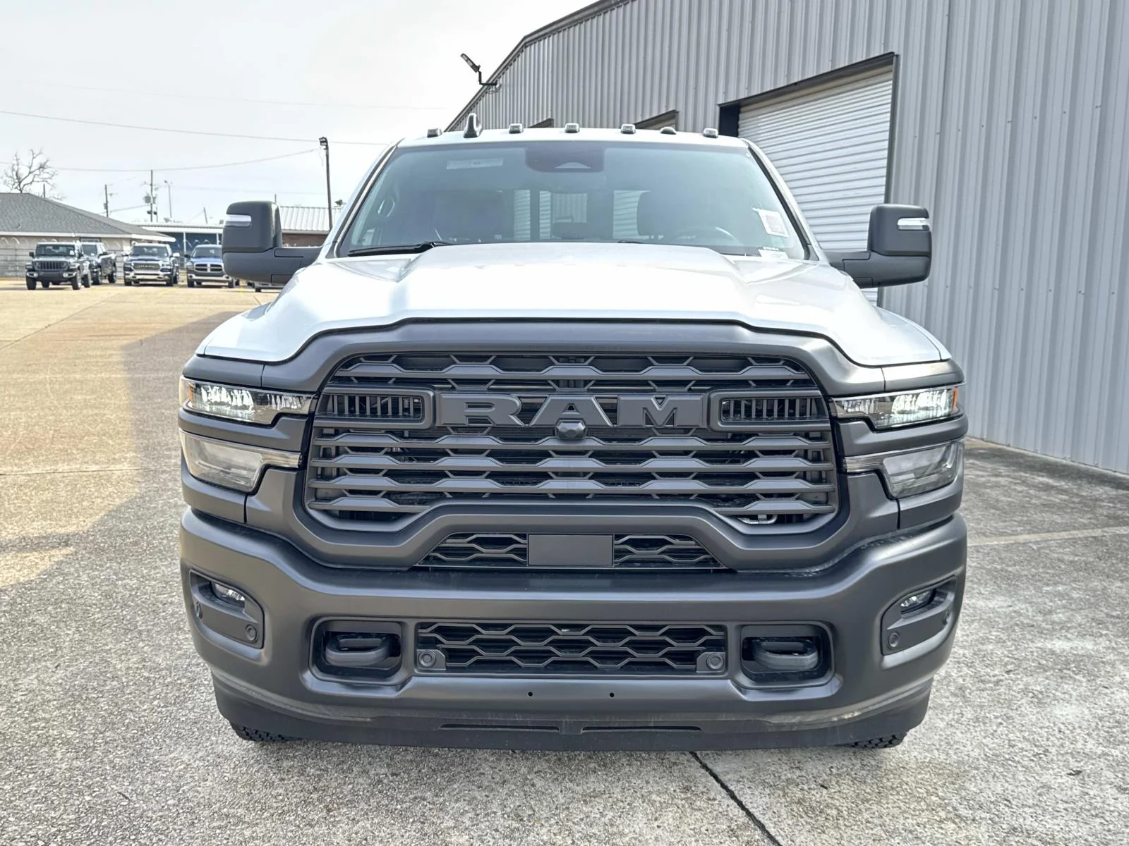 New 2026 Bright White Clear-Coat Exterior Paint RAM Tradesman image 2