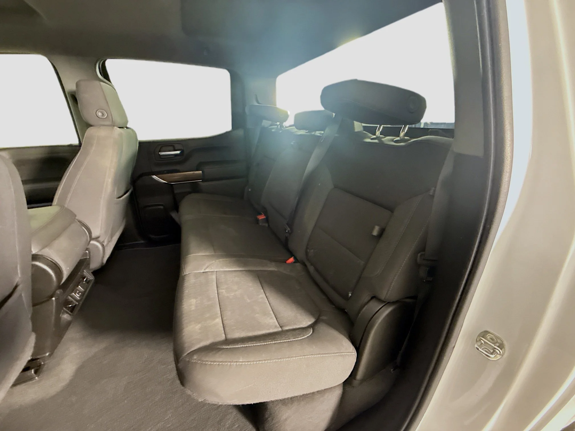 Used 2022 Summit White Chevrolet RST image 21