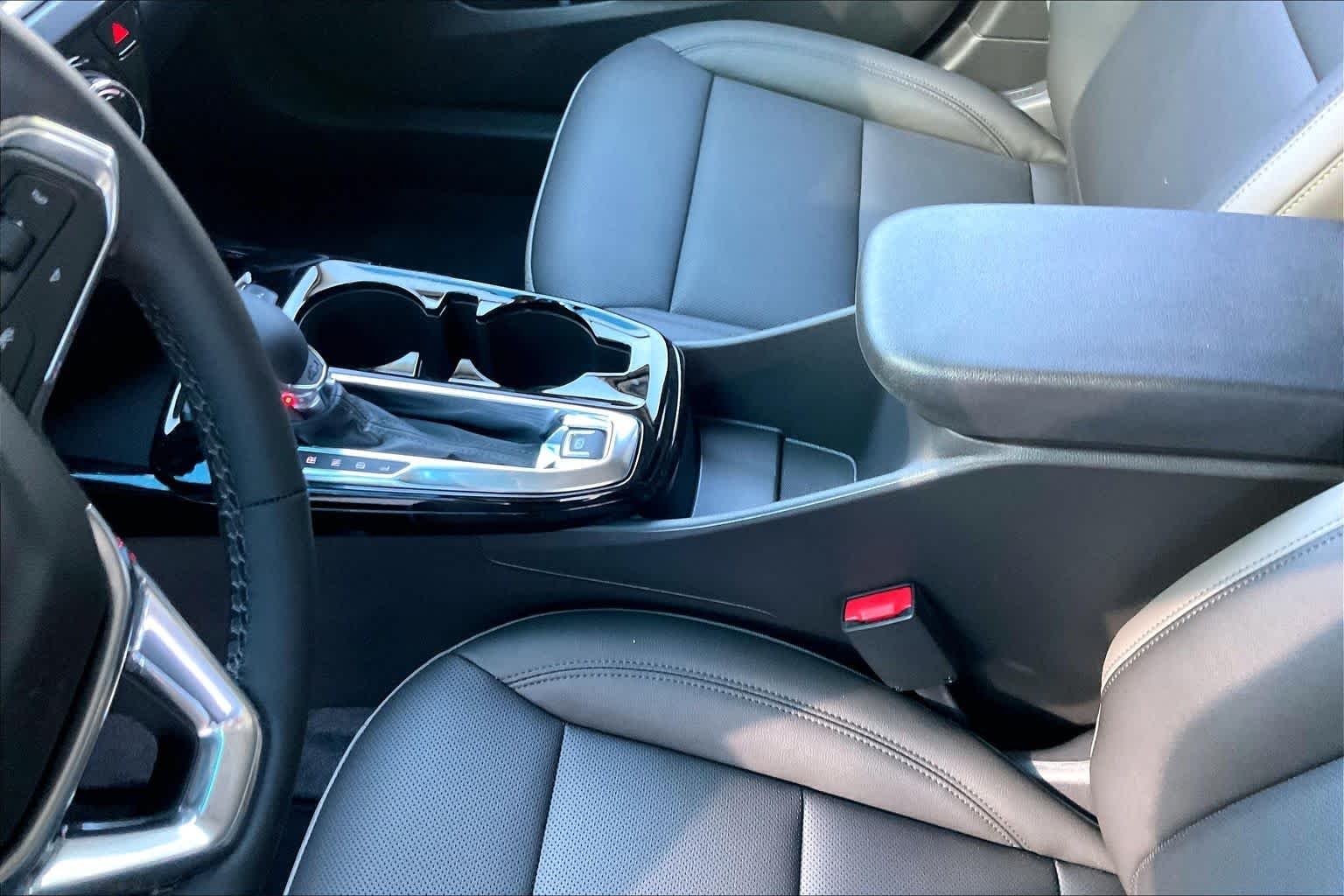 2026 Chevrolet Trax Activ - Photo 7