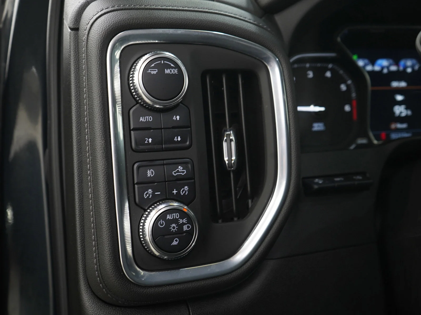 Used 2022 Hunter Metallic GMC Denali image 27