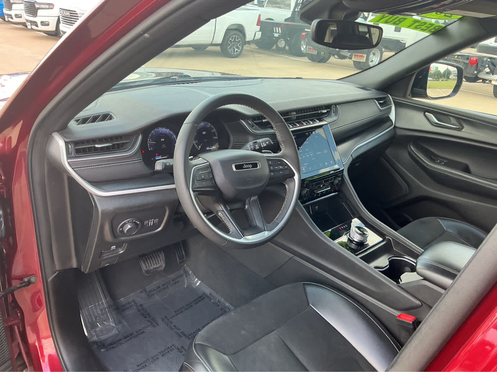 Used 2024 Velvet Red Pearlcoat Jeep Altitude image 12