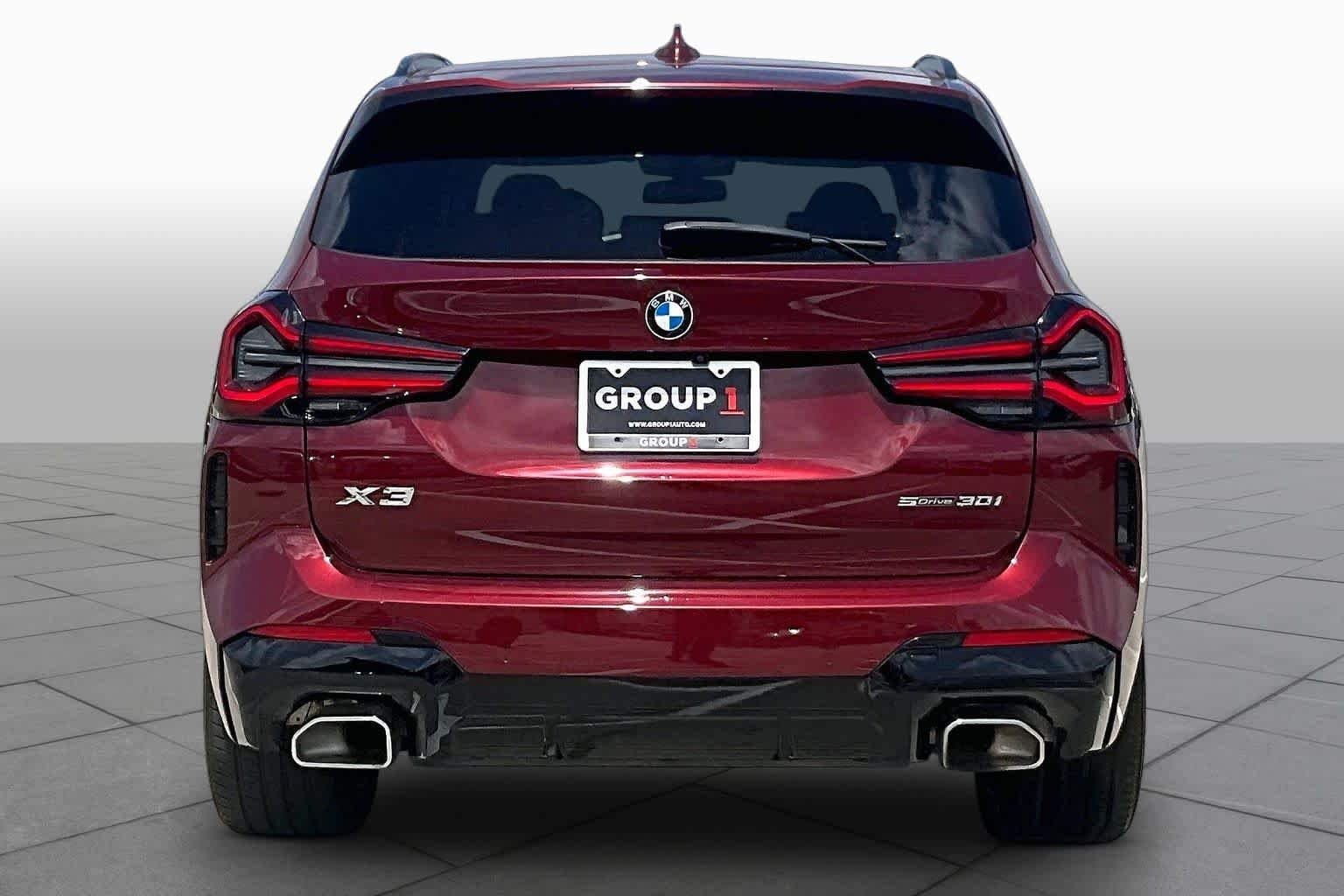 Used 2023 Aventurin Red Metallic BMW sDrive30i image 4