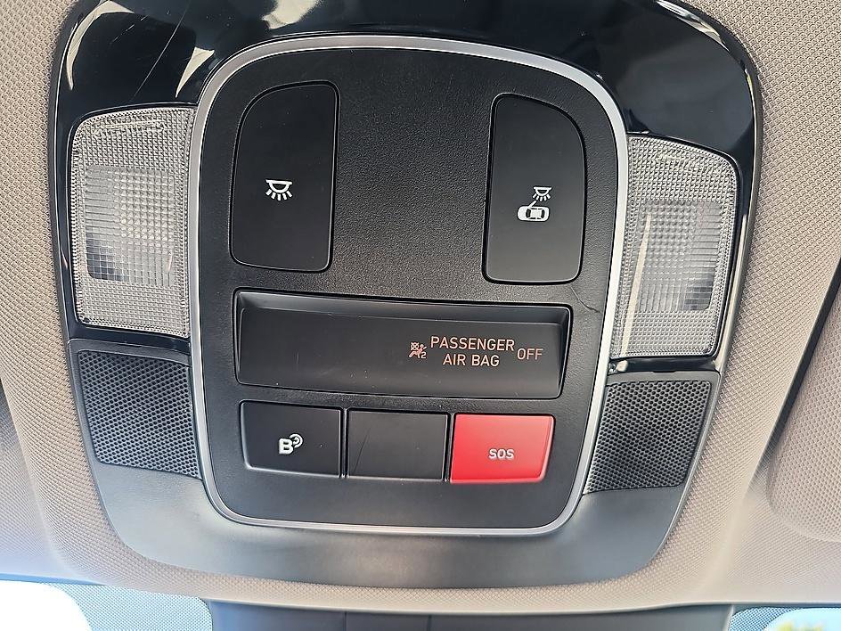 Used 2024 Portofino Gray Hyundai SEL image 26